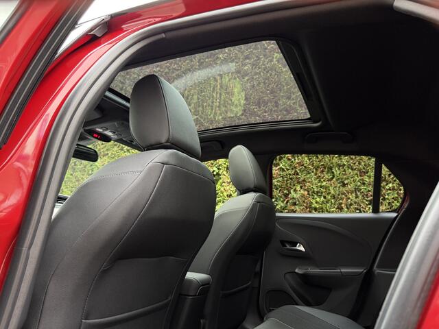 Opel CORSA 1.2 Turbo 100pk Ultimate l PANO-DAK l CAMERA l ECC l LED l NAVI l STOEL/STUUR-VERW. l 14.000km