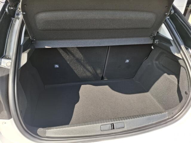 Opel CORSA 1.2 Edition | Android Auto/Apple Carplay | LM Velgen 16" | Cruise Control | Airco | Radio/DAB |