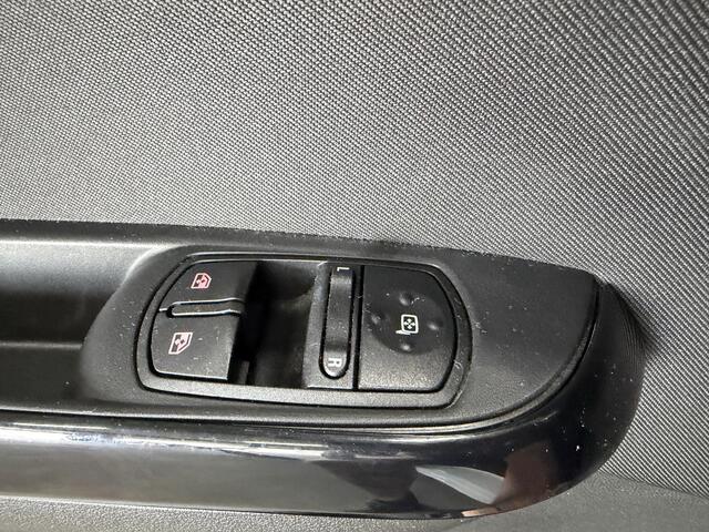 Opel CORSA 1.4 Color Edition