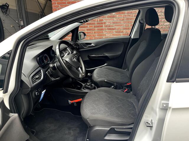 Opel CORSA Favourite 1.4 90pk | UNIEKE KM-STAND! | APPLE CARPLAY / ANDROID AUTO | PARKEERSENSOREN | DAB+ | CRUISE CONTROL | ISOFIX |