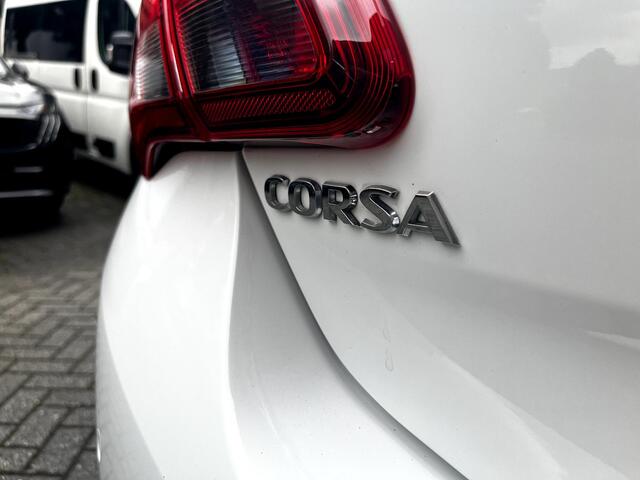 Opel CORSA Favourite 1.4 90pk | UNIEKE KM-STAND! | APPLE CARPLAY / ANDROID AUTO | PARKEERSENSOREN | DAB+ | CRUISE CONTROL | ISOFIX |