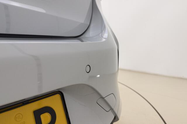 Opel CORSA 1.2 Turbo Ultimate 17'' lichtmetalen velgen | LED matrix verlichting | Alcantara bekleding | Camera | Stoelverwarming | Navigatie | Keyless | Stoelmassage