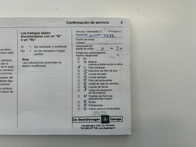 Opel CORSA 1.2 Edition / Cruise control / Parkeer pakket / Airco /