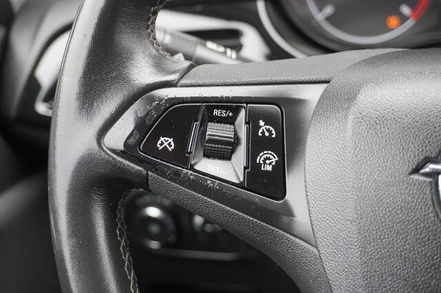 Opel CORSA 1.0 Turbo Online Edition / Trekhaak / Camera / Navigatie / Parkeersensoren