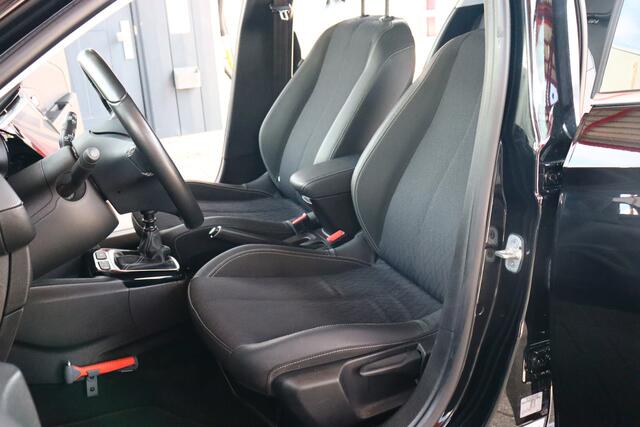 Opel CORSA 1.2 Elegance 101Pk O.a: PDC,Carplay, Cruise, Airco, Navi, 16 Inch L.m., Lane assist, Etc.. Rijklaar! All-in prijs!