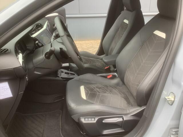 Opel CORSA 1.2 Turbo Hybrid GS