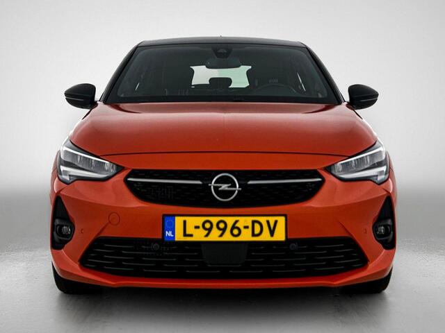 Opel CORSA 1.2 GS Line | 100pk | 50.000km | Navigatie | Camera | Zwarte Velgen |