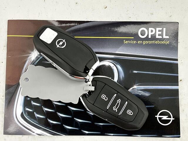 Opel CORSA 1.2 GS Line | 100pk | 50.000km | Navigatie | Camera | Zwarte Velgen |