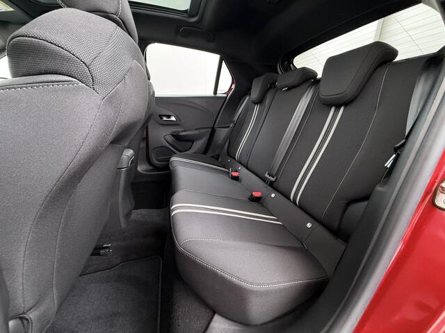 Opel CORSA 1.2 Turbo GS | Panoramadak | Stoelverwarming | 17" Lichtmetalen velgen | Camera | 130pk! | Zeer compleet!
