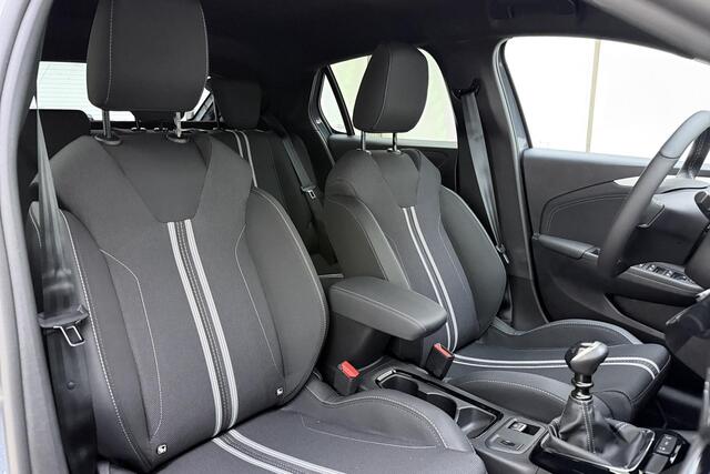 Opel CORSA 1.2 Turbo GS | Navigatie | Stoelverwarming | Stuurverwarming | Climate control | Camera | Cruise control | Sportstoelen