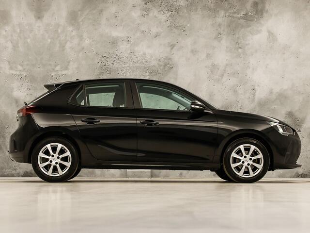 Opel CORSA 1.2 Sport (APPLE CARPLAY, GROOT NAVI, CRUISE, PARKEERSENSOREN, LEDER STUURWIEL, SPORTSTOELEN, LM VELGEN, NIEUWSTAAT)