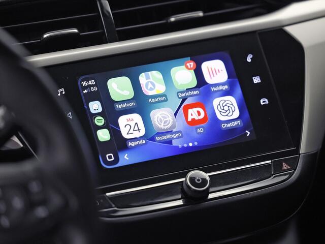 Opel CORSA 1.2 Sport (APPLE CARPLAY, GROOT NAVI, CRUISE, PARKEERSENSOREN, LEDER STUURWIEL, SPORTSTOELEN, LM VELGEN, NIEUWSTAAT)