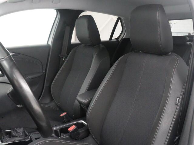Opel CORSA 1.2 Elegance | Half leder | Cruise control | Dodehoek detectie | Stuur/stoel verwarming | Climate control | Navigatie | CarPlay | Camera | Park assist | Trekhaak