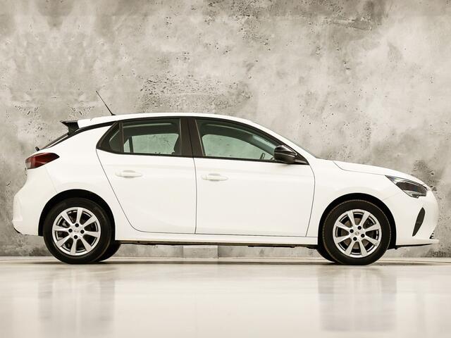 Opel CORSA 1.2 Sport Automaat (APPLE CARPLAY, GROOT NAVI, PARKEERSENSOREN, LEDER STUURWIEL, SPORTSTOELEN, LED KOPLAMPEN, LM VELGEN, CRUISE, NIEUWSTAAT)