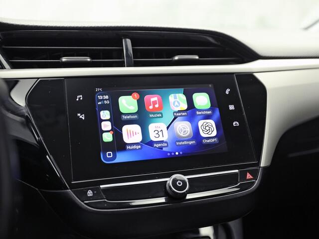 Opel CORSA 1.2 Sport Automaat (APPLE CARPLAY, GROOT NAVI, PARKEERSENSOREN, LEDER STUURWIEL, SPORTSTOELEN, LED KOPLAMPEN, LM VELGEN, CRUISE, NIEUWSTAAT)