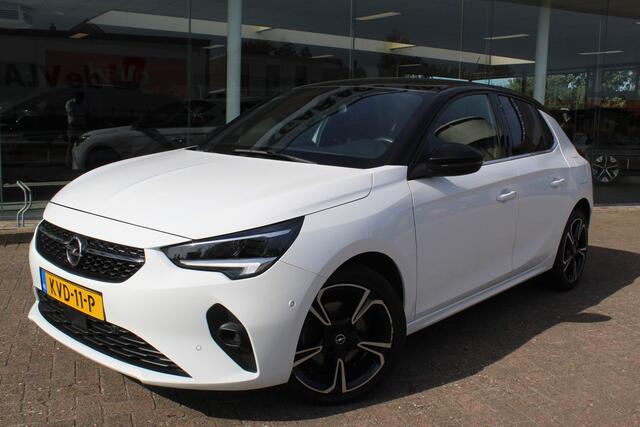 Opel CORSA 1.2 GS Line 100PK TURBO In nieuwstaat verkerende Opel Corsa ! Autm. airco, cruise cntrl, lane assist, panoramadak, verwarmde stoelen, LM wielen, camera, pdc v+a, navigatie by Apple Carplay/Android auto, metallic, LED verl. etc.