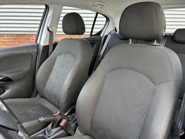Opel CORSA 1.4 Favourite | Airco | Navigatie | Dealer onderhouden |