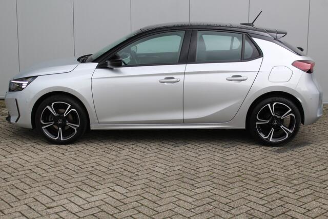 Opel CORSA 1.2-75pk Sport. In nieuwstaat verkerende Opel Corsa ! Autm. airco, cruise control, Apple Carplay/Android auto, Camera, LED verl., side- en lane assist, Stoel- en stuurwiel verwarming, Panoramadak, Parkeersensoren etc.