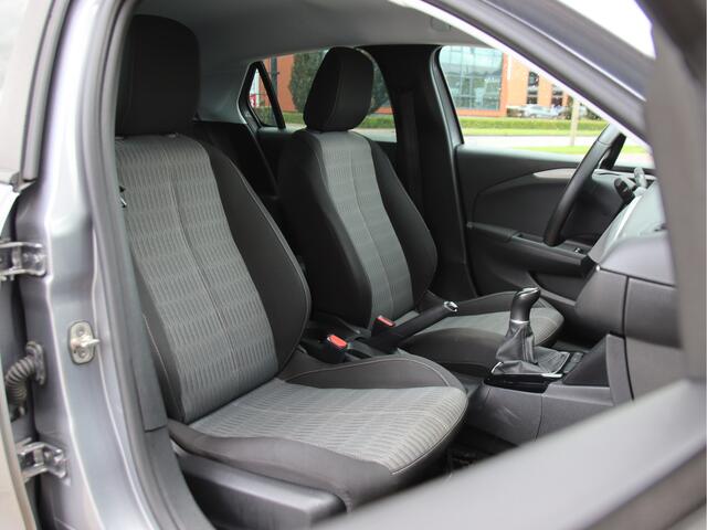 Opel CORSA 1.2 Edition Carplay, Trekhaak, Lane assist, Nw. D. Riem Zomeractie!