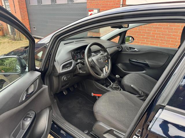 Opel CORSA 1.4 Favourite 5-DEURS NAVI LMV PDC CRUISE DAB+ DEALER ONDERHOUDEN! NAP! 2 SLEUTELS + BOEKJES