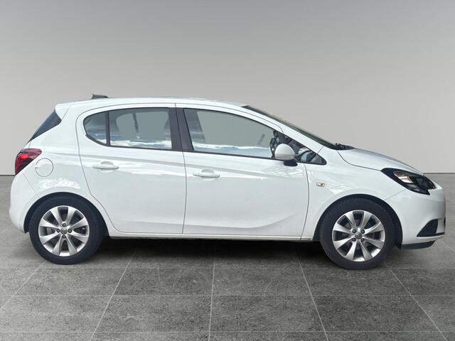 Opel CORSA Favourite 1.4 ECOTEC 90pk | ALL SEASON BANDEN | APPLE CARPLAY / ANDROID AUTO | CRUISE CONTROL | AUTOM. VERLICHTING | ISOFIX |
