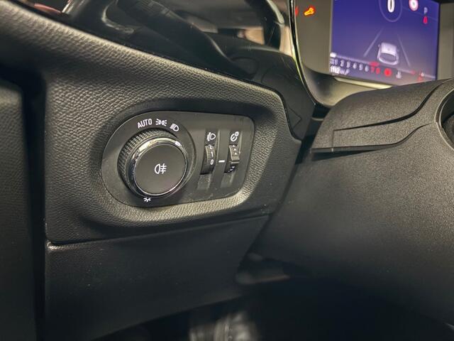 Opel CORSA 1.2 Automaat BiColor Navigatie 1/2 Leder Airco Cruise Multimedia Led Apple Carplay/Android