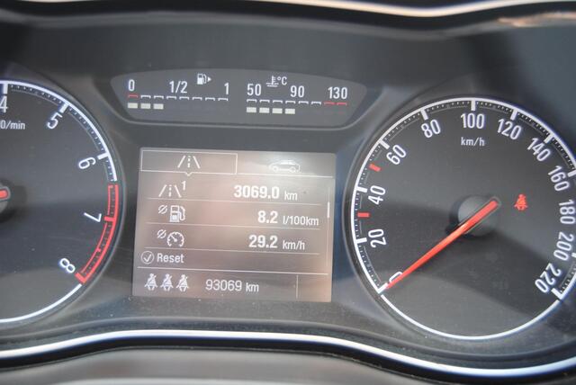 Opel CORSA 1.4 Innovation