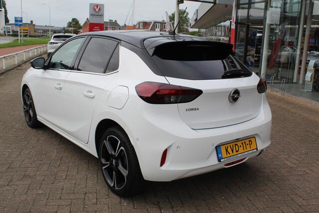 Opel CORSA 1.2 GS Line 100PK TURBO In nieuwstaat Opel Corsa ! Autm. airco, cruise cntrl, lane assist, panoramadak, verwarmde stoelen, LM wielen, camera, pdc v+a, navigatie by Apple Carplay/Android auto, metallic, LED verl. etc. – foto 3