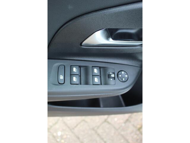 Opel CORSA 1.2 GS Line 100PK TURBO In nieuwstaat Opel Corsa ! Autm. airco, cruise cntrl, lane assist, panoramadak, verwarmde stoelen, LM wielen, camera, pdc v+a, navigatie by Apple Carplay/Android auto, metallic, LED verl. etc. – foto 6