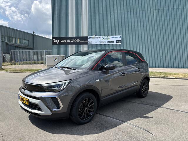Opel Crossland 1.2i Turbo GS Line 6-Bak 111 PK. Slechts 40.000 KM !!! Gewoon nieuwe auto !!