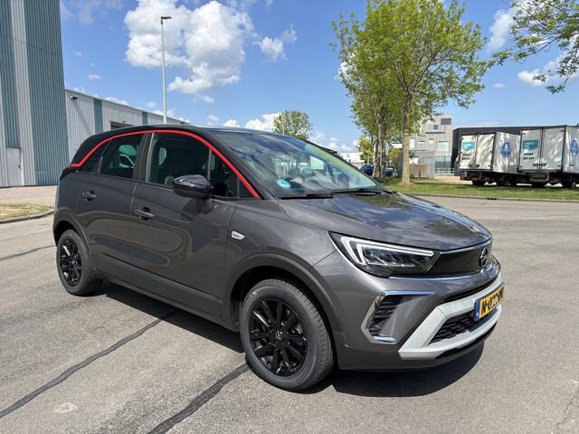 Opel Crossland 1.2i Turbo GS Line 6-Bak 111 PK. Slechts 40.000 KM !!! Gewoon nieuwe auto !!