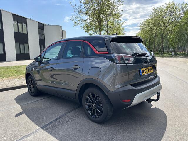 Opel Crossland 1.2i Turbo GS Line 6-Bak 111 PK. Slechts 40.000 KM !!! Gewoon nieuwe auto !!
