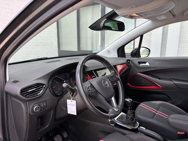 Opel Crossland 1.2i Turbo GS Line 6-Bak 111 PK. Slechts 40.000 KM !!! Gewoon nieuwe auto !!