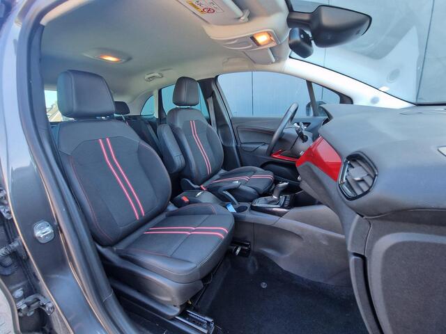 Opel Crossland 1.2 Turbo 130pk Automaat GS | Achteruitrijcamera | Navigatie | Climate control | Cruise control | Parkeersensoren | Lichtmetalen velgen | Getinte ramen