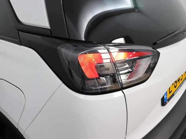 Opel Crossland 1.2 Turbo Business Edition Carplay, boordcomputer, cruise control, 360 graden camera, achteruitrij camera, parkeersensoren voor en achter, hill hold functie, regensensoren, rijstrooksensoren, bordherkenning, bluetooth, Stap in en geniet van de perfecte mi