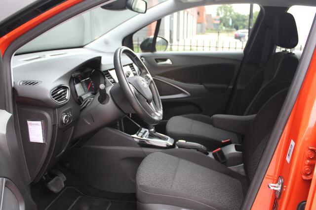 Opel Crossland 1.2 Turbo Elegance 130pk - Stoel/Stuurverwarming - Camera - Navi - Cruise - Trekhaak - Lane - LED - Rijklaar