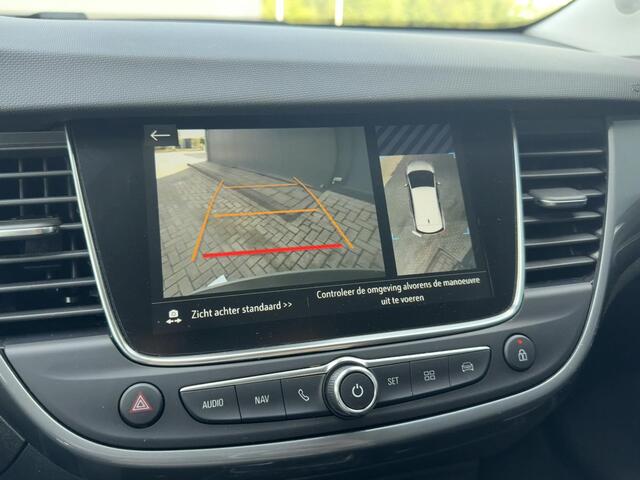 Opel Crossland 1.2 Turbo Ultimate / 110 pk / Beide stoelen in hoogte verstelbaar AGR / Zeer Compleet / Alcantara / Led /17 inch / Navi / Apple Android / Dode hoek /