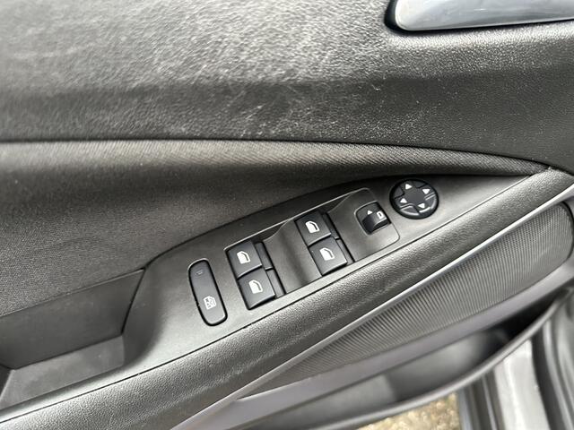 Opel Crossland 1.2 Turbo Edition | Cruise control | A/C