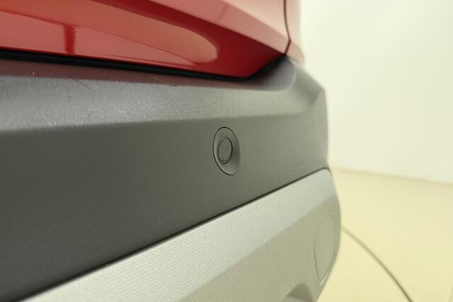 Opel Crossland 1.2 Turbo Ultimate | Parkeersensoren V+A | Achteruitrijcamera | Cruise & Climate Control | Navigatie | Apple Carplay / Android Auto