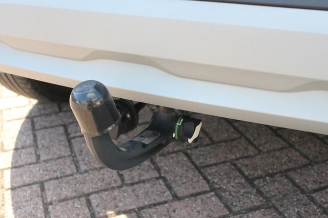 Opel Crossland 1.2 Turbo Elegance, navi, keyless, led verl, trekhaak.