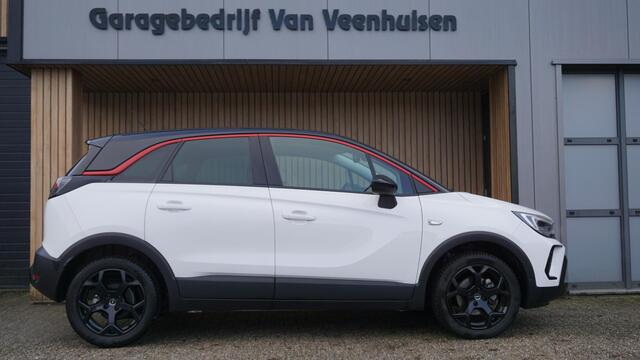 Opel Crossland 1.2 110pk Turbo GS-Line *Black Optik* Sportstoelen H-Leder 17inch LM Clima Cruise Control A-Camera 12352km!
