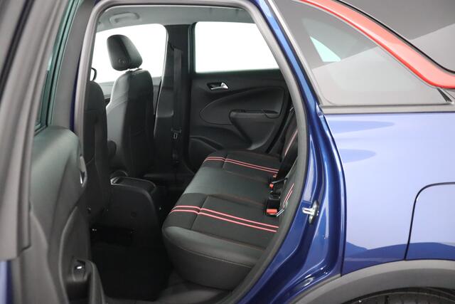 Opel Crossland 1.2 Turbo GS | Navigatie | Climatronic | PDC + Camera | Cruise Control | APP Connect | DAB+ - RIJKLAAR