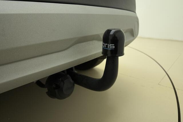 Opel Crossland 1.2 Turbo Elegance 110 Pk | Trekhaak | Navigatie | Verwarmd voorruit | Stoel & Stuurverwarming | AGR Stoel | Camera | Hoge instap