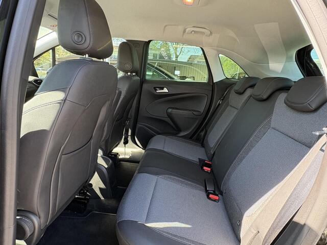 Opel Crossland 1.2 Turbo Automaat Elegance | Trekhaak | AGR Comfortstoel | Achteruitrijcamera | Stoel- & stuurverwarming | Climate Control