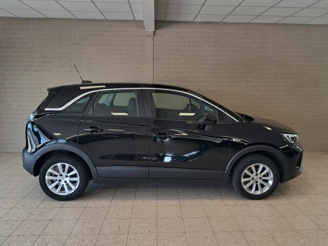 Opel Crossland 1.2 T Elegance voorruitverwarming ,trekhaak,stuurverwarming