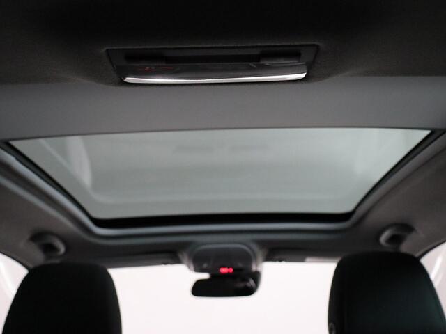 Opel Crossland 1.2 Turbo Ultimate | Cruise Control | Camera | Panoramadak | Navigatie!