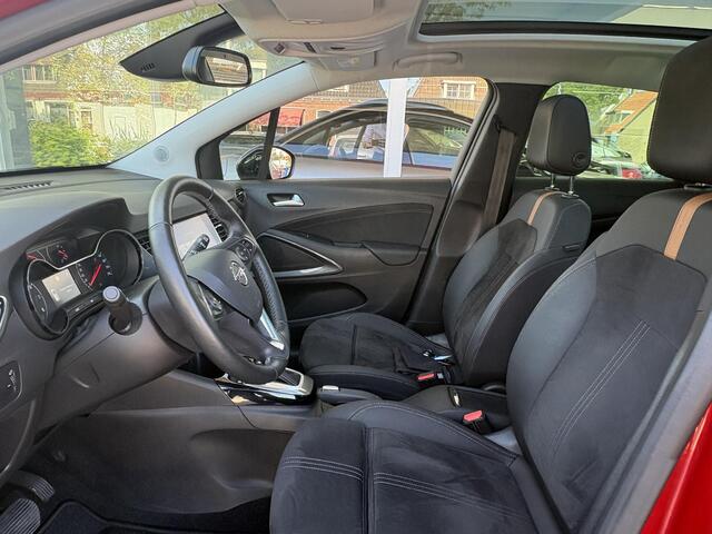 Opel Crossland 1.2 Turbo Ultimate | Trekhaak | Dodehoek detectie | Winterpakket | Achteruitrijcamera | Navigatie