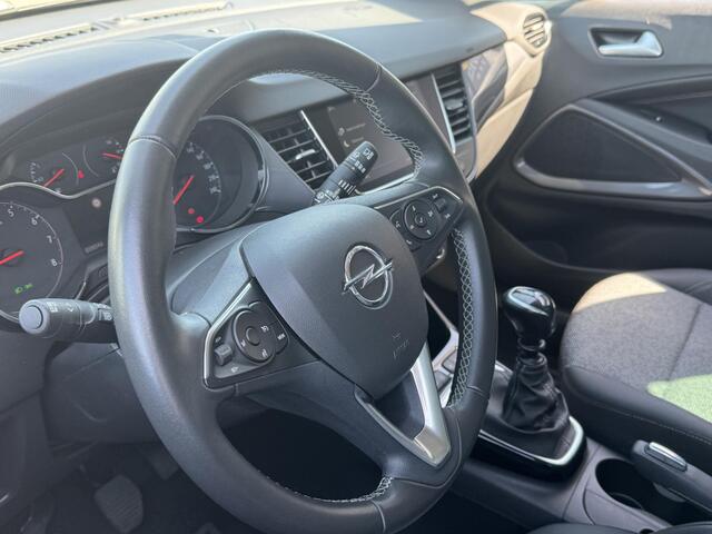 Opel Crossland 1.2 Turbo Business Elegance Als nieuw met slecht 8dkm en geheel rijklaar! | Full LED | Carplay | Cruise | LMV | Camera etc. gewoon nieuwe auto.