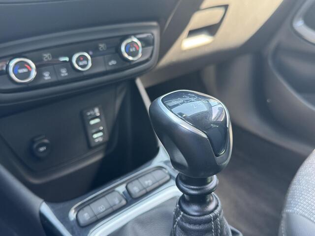 Opel Crossland 1.2 Turbo Business Elegance Als nieuw met slecht 8dkm en geheel rijklaar! | Full LED | Carplay | Cruise | LMV | Camera etc. gewoon nieuwe auto.