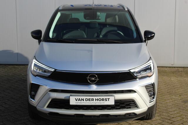 Opel Crossland 1.2-110pk Turbo 'Elegance'. Mooie en luxe hoogzitter ! Volautm. airco dual, cruise control, camera, comfortst., LM wielen, navigatie, telefoonvoorb., lane- en side assist, pdc v+a, LED verl., trekhaak etc.